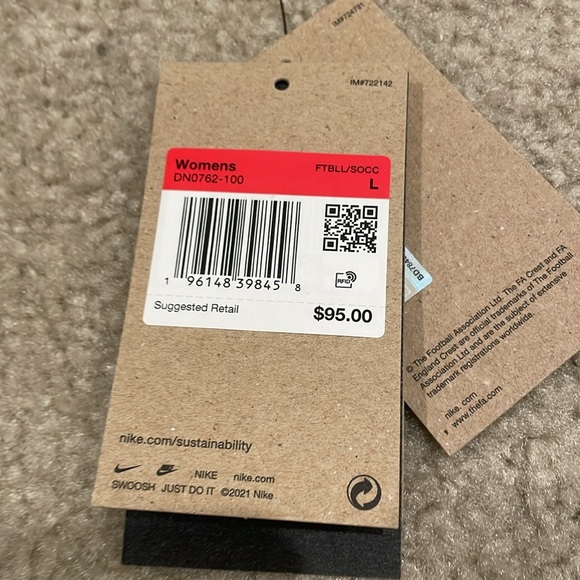 Women England National Team Nike 2022/23 Home Breathe Stadium Jersey size L NWT - Picture 6 of 6